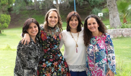  Alejandra Retes, Blanca Rangel, Pita Retes y Mariana Ramírez.