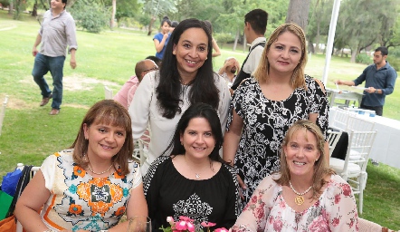  Nora Armendáriz, Marcela Novoa, Carla Contreras, Queta Contreras y Patricia Padilla.