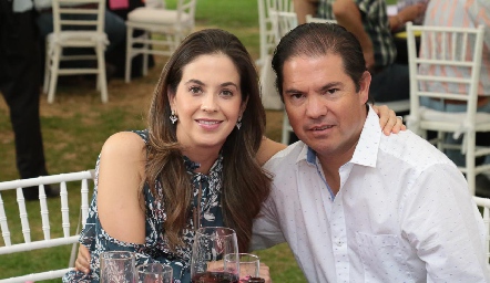  Gaby Lara y Jorge Acebo.