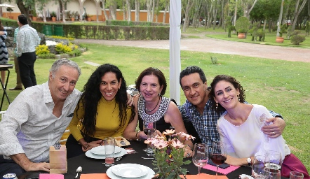  Federico Mc Gregor, Liliana Del Conde, Margaret, Alejandro Narro y Ana Sofía Hinojosa.