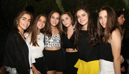  Anyul Zapata, Isa Tacea, Sofi González, Fede Meade, Montse Bedolla y Emilia Meade.