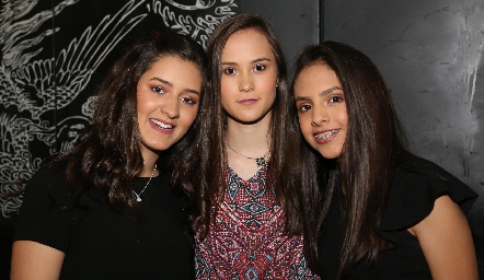  Marijó Villalobos, Bety Allende y Re Zárate.
