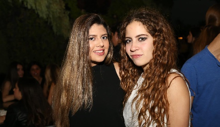  Ale Ochoa y Mariana Salinas.
