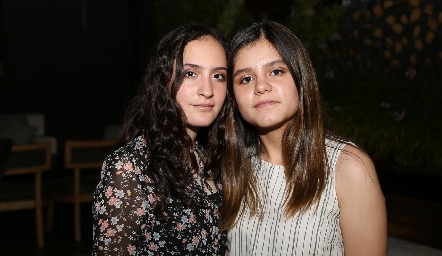 Ana Pau Mata y Julia Meade.
