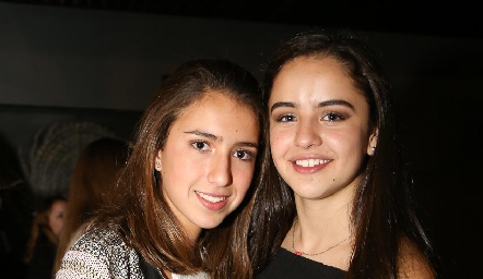 Sofi Aldrett y Montse Bedolla.