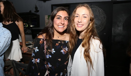  Vera Castillo y Celina Gallegos.