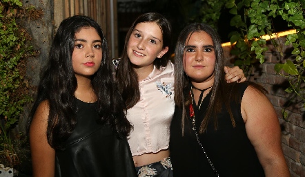 Ana Pau Lafuente, Mely Elizondo y Martita Payán.