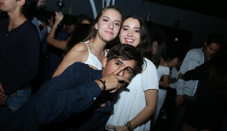 Emilia García, Mariana Martin y Marcelo Rodríguez.