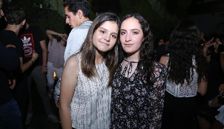  Julia Meade y Ana Pau Mata.