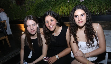 Marijó Bringas, Ana T. Fonte y Paola de la Rosa.