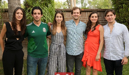 Catalina Abud, Roberto Mejía, Lore Andrés, Alejandro Abud, Eugenia Musa y Fernando Abud.