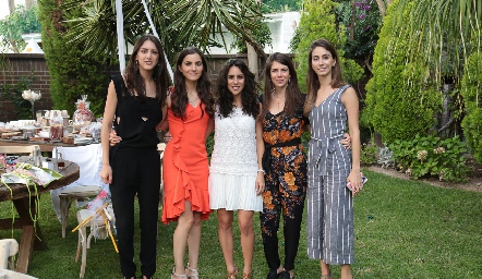  Catalina Abud, Eugenia Musa, Irasema Abud, Needa Medlich y Lore Andrés.