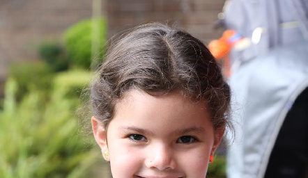  Ximena.