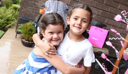 Ximena y Valentina.