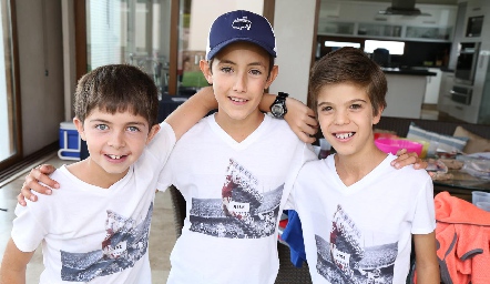  Fer, Juan Carlos y Lucas.