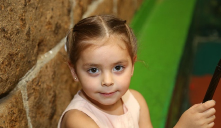  Elena.