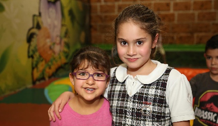  Andrea y Paty.