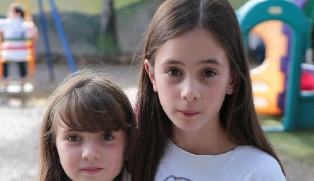  Inés y Ana.
