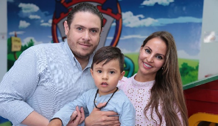  Luciano García, Jorge y Paty Gómez.