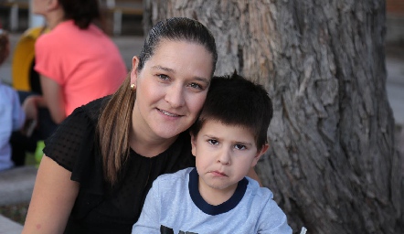 Isabel Aldrete y Marcelo.