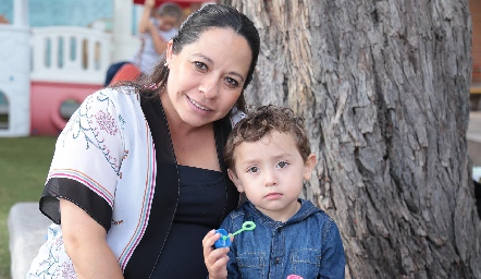  Silvia Hurtado y Eduardo.