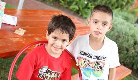  Anuar y Arturo.