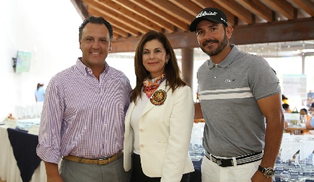  Billy Carreto, Delia Nava y Arturo.
