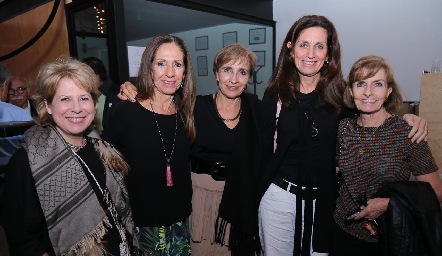  Pilar Romero, Maru Díaz Infante, Patricia de la Rosa, Martha Ocaña y Cristina Andrea.