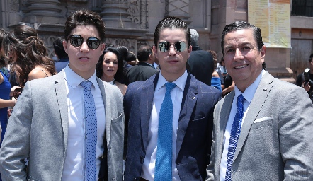  Sebastián, Alejandro y Alejandro Sánchez.