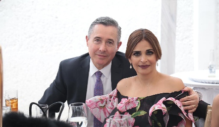 José Luis y Patricia Revilla.