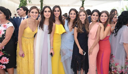  Lili Medina, Mariana Rodríguez, Daniela Lavín, Isa Villanueva, Elizabeth Treviño, Daniela González y Alejandra Puente.