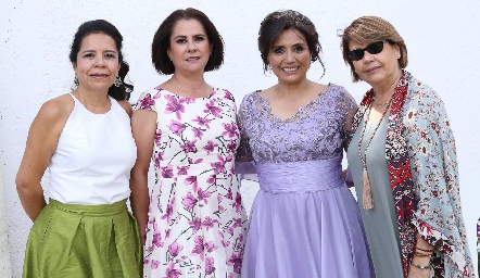  Lourdes Ríos, Marcela Villanueva, Paulina de González y Elisa Lara.