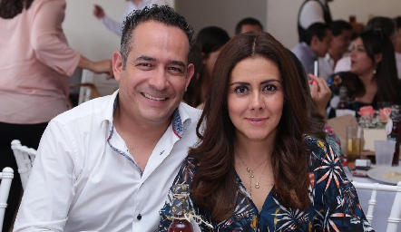  Benjamín Fierro y Laura Hernández.