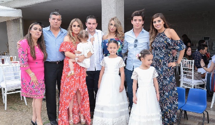 Familias López Ríos y Azcargota Ríos.