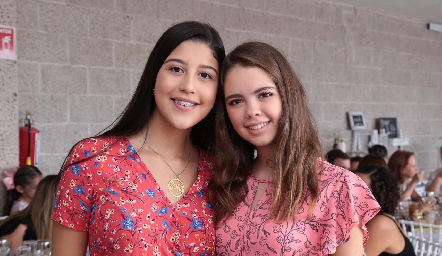  Sofía Miranda y Paulina Regil.