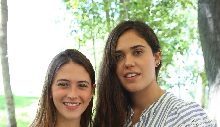  Elena Pelayo y Arantza Herrera.