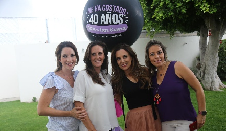  Mariana Ávila, Paola Meade, Daniela Díaz de León y Michelle Zarur.