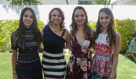  Alejandra, Evelina, Marcela y Mariana O´Farrill.