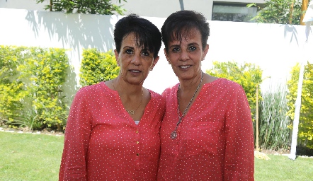  Las cuatas María Eugenia y Lucía Aranda.