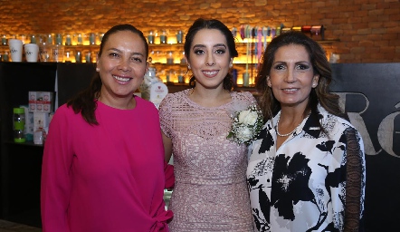 Ángeles Rodríguez, Fernanda Salazar y Guadalupe Carrera.
