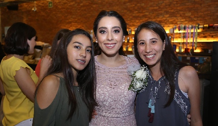  Isabela, Fernanda y Ximena Salazar.