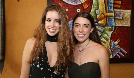  Ana Paula López y Andrea Vilet.