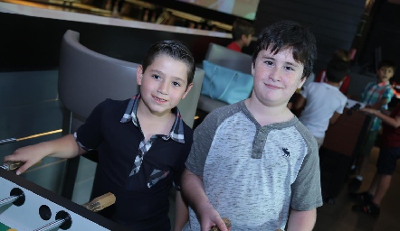  Nicolás y Marcelo.