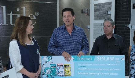 Donativo de Plomería Selecta Pro-Paciente Oncológico.
