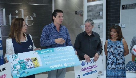 Donativo de Plomería Selecta Pro-Paciente Oncológico.