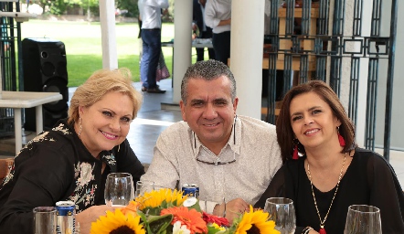  Lucy Lastras, Juan Manuel Suárez y Norma Medellín.