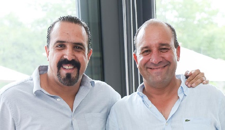  Claudio, Gabriel y Gabriel Valle.
