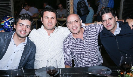  Ernesto Navarro, Edmundo Gerardo, Cali Hinojosa y Eduardo Rodríguez.