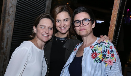  Sofía Bárcena, Rosamary Rosillo y María Clara Abaroa.