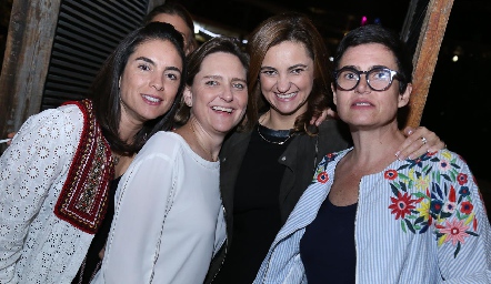  Pelusa Ávila, Sofía Bárcena, Rosamary Rosillo y María Clara Abaroa.